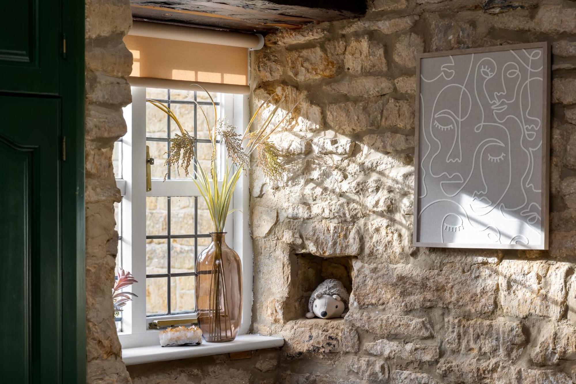 Bourton Scandi Chic Authentic Cottage Exterior photo