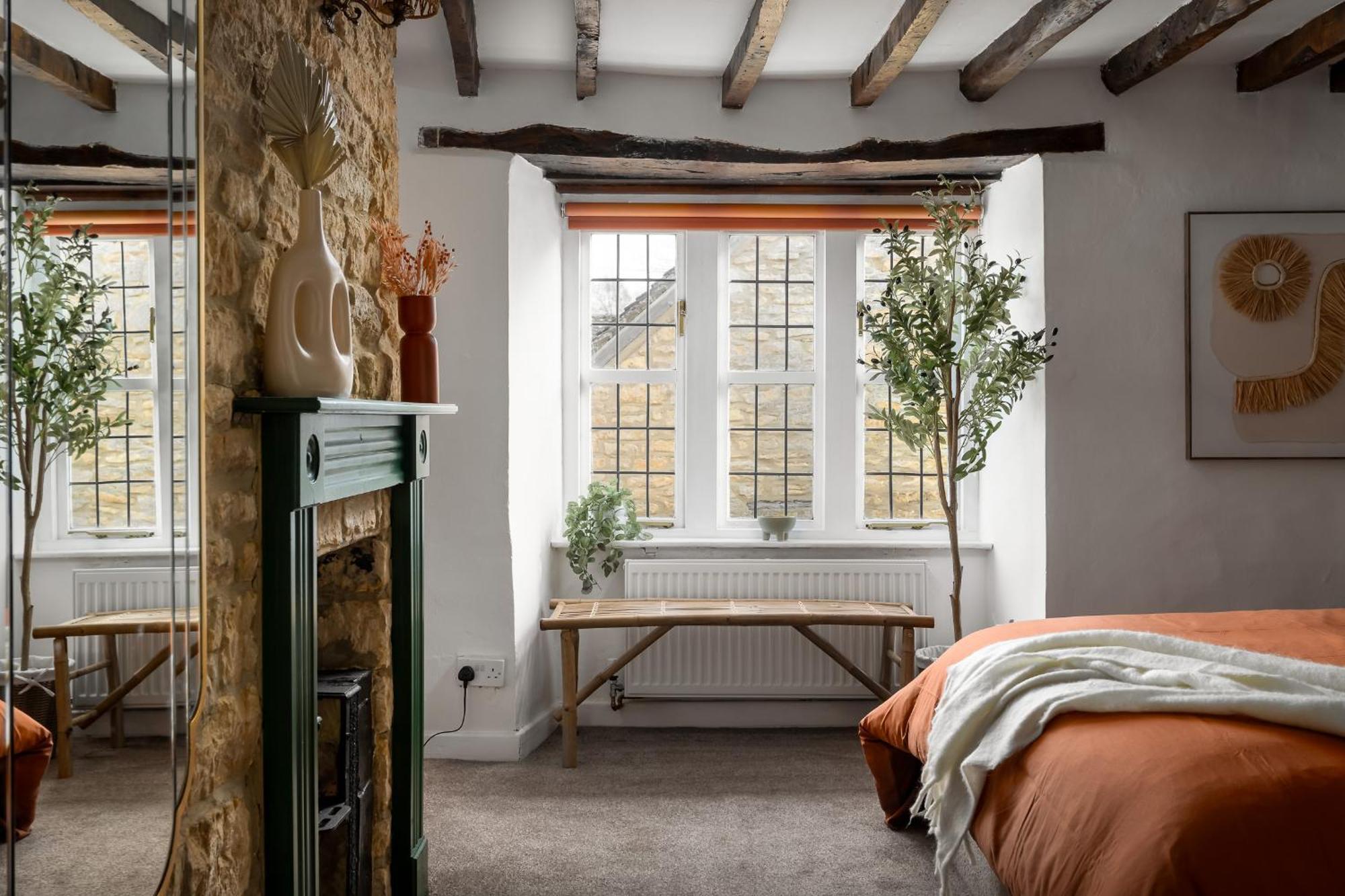 Bourton Scandi Chic Authentic Cottage Exterior photo